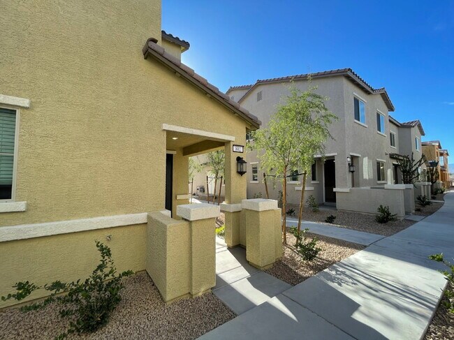 GATED 3 BED 2.5 BATH 2 CAR GARAGE + LOFT IN NORTH LAS VEGAS