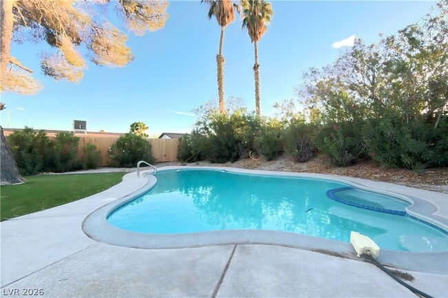 Photo - 4331 Cicada Way