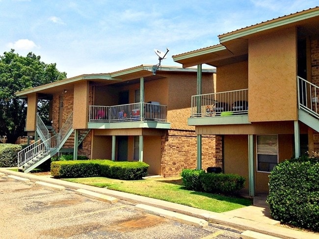 Toledo Terrace Apartments - Courtyard Villas