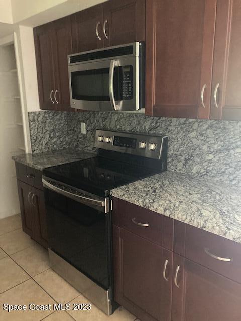 Photo - 872 Americana Blvd NW