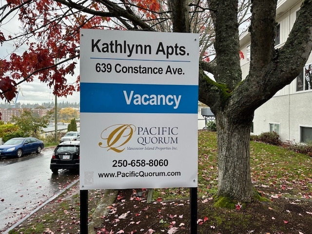 Photo - 639 Constance Ave