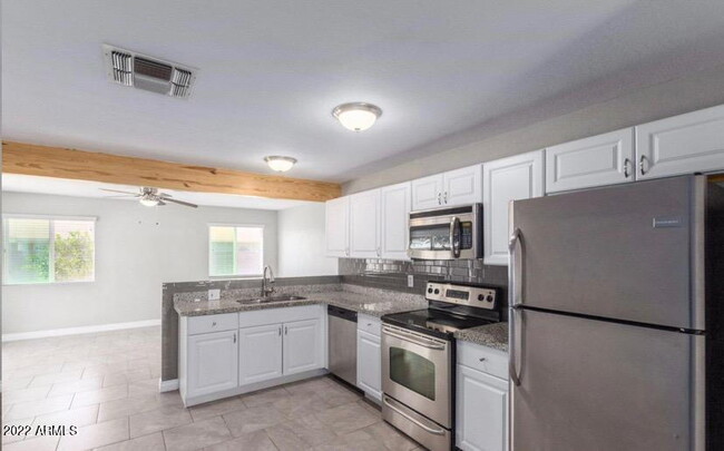 Photo - Renovated Glendale Beauty