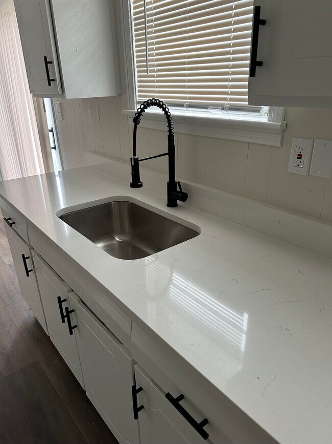 Photo - 2540 Keen Rd