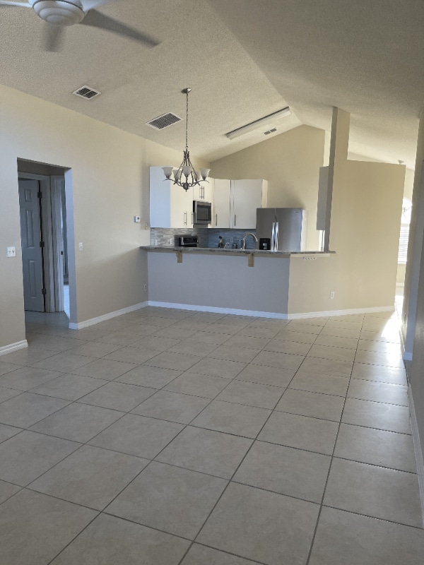 Photo - 939 Lejay St