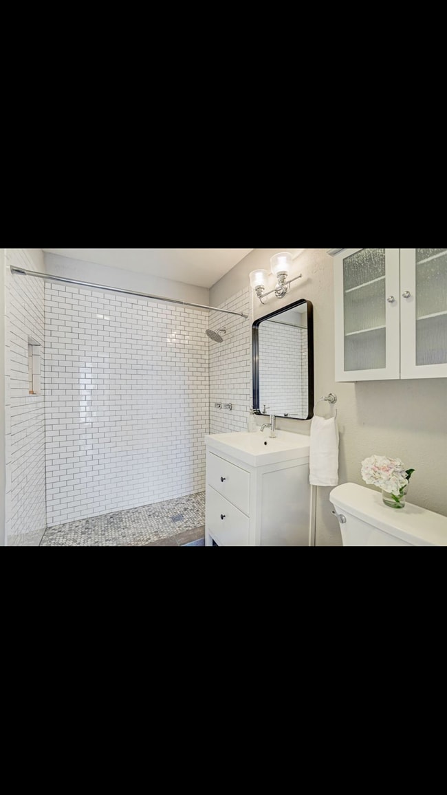 Baño principal - 1909 Brun St Unidad 7.1