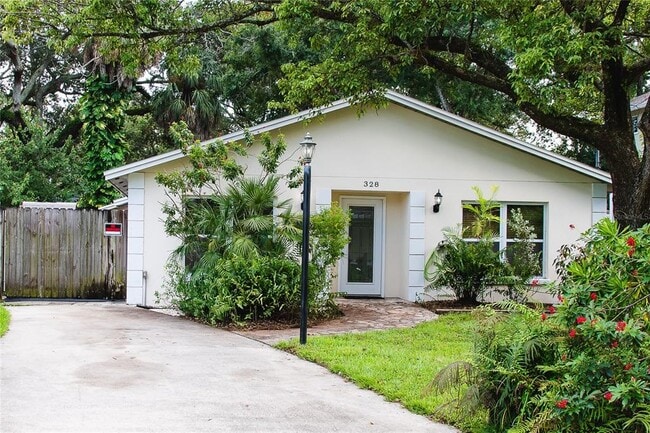 Building Photo - 328 W Haya St Rental