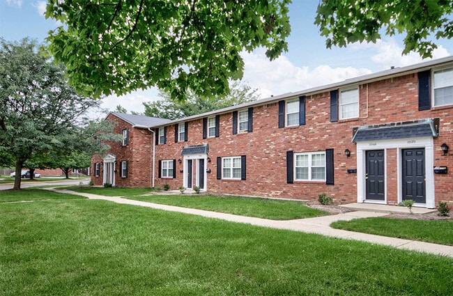 Exterior Townhome Building at Carriage House East