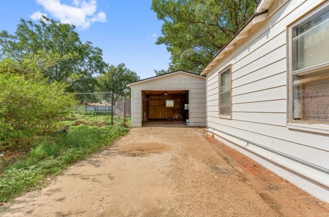 Photo - 2219 N 5th St