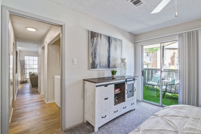 Photo - Crossroads at Arlington