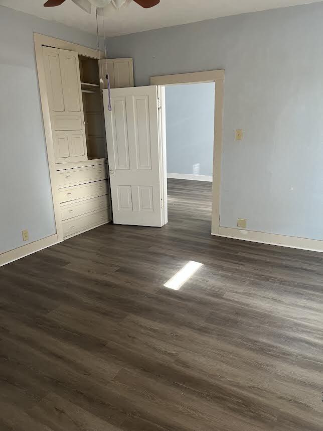 Photo - 1102 N Elm St