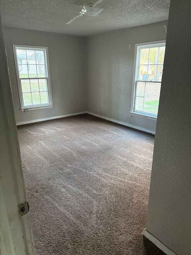 Photo - 3453 Desoto St