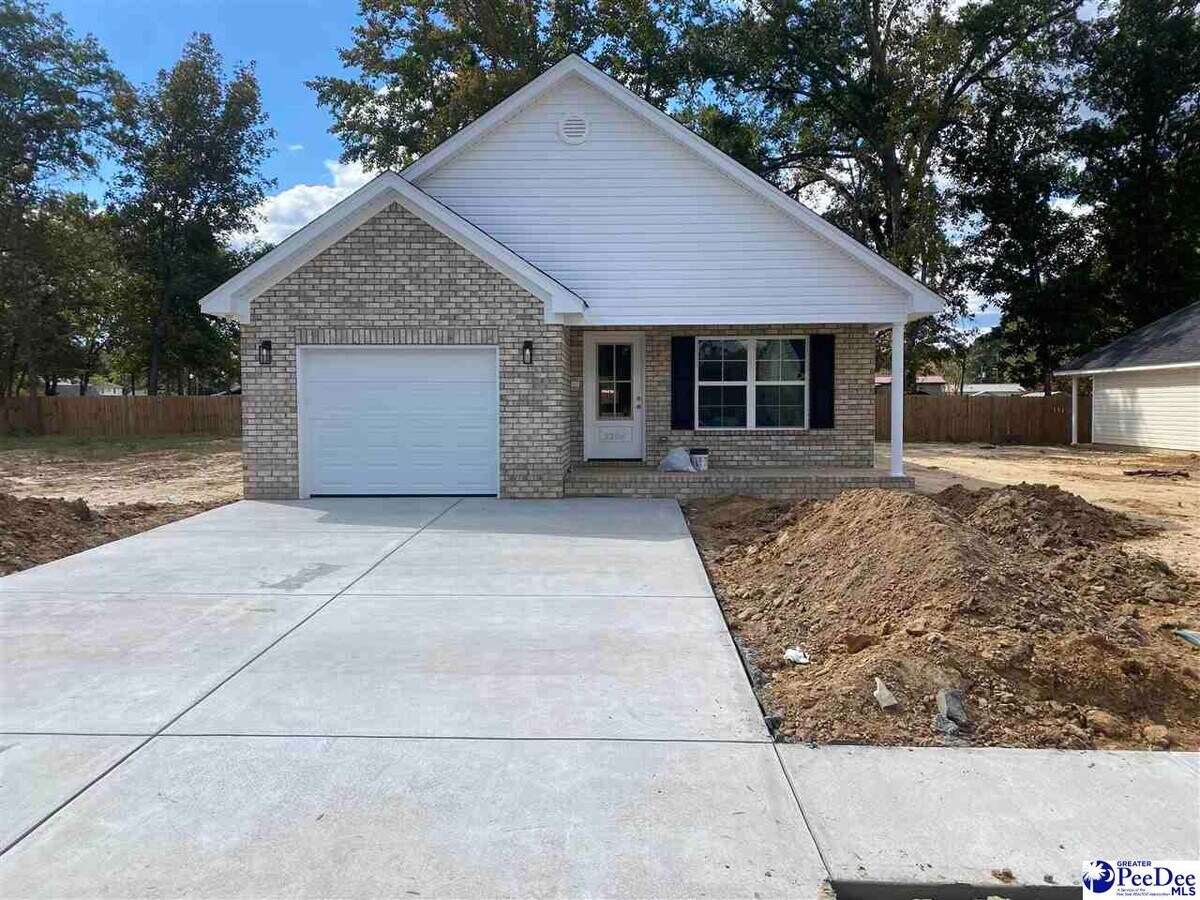 3272 Spiral Ln House House Rental in Effingham, SC