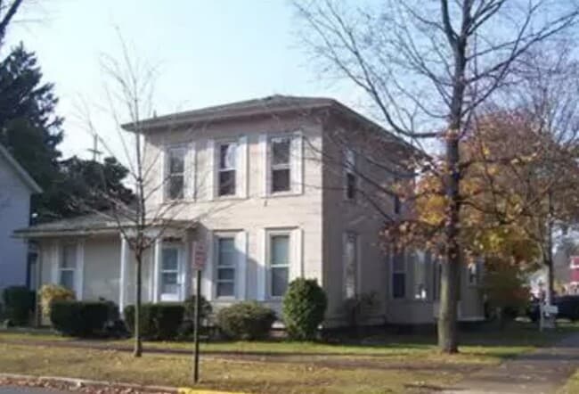 Building Photo - 319 N Warren Ave Unit 319 N Warren Ave #1