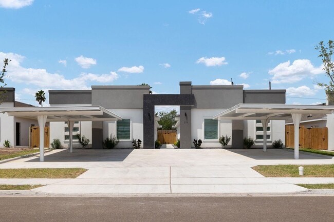 Building Photo - 3412 S Mia Ln Rental