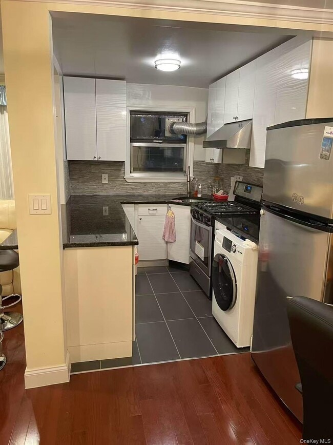 Photo - 136-45 Jewel Ave Unit B