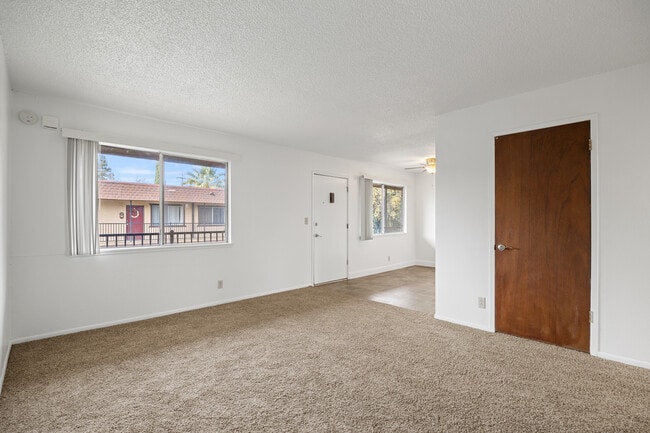 Photo - 1202 Bidwell Ave