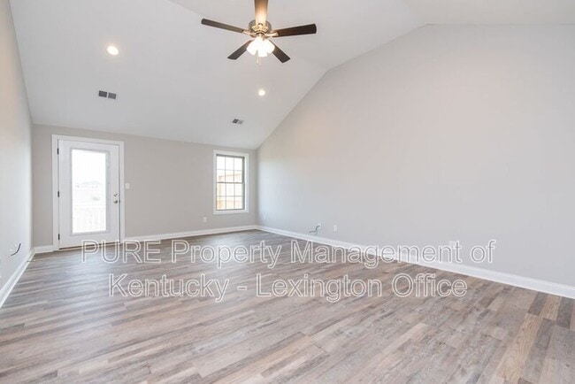 Photo - 720 Leeward Ct