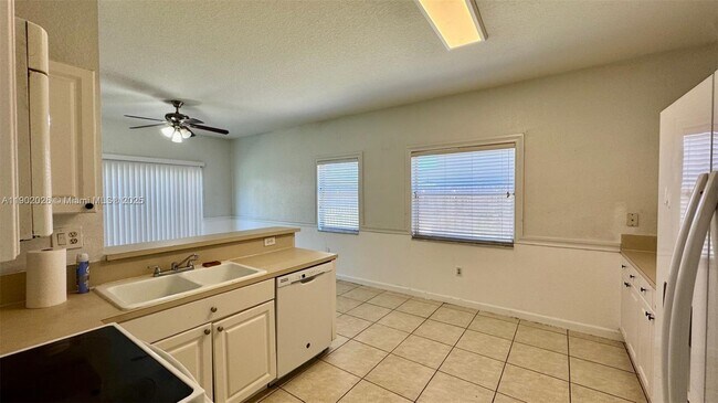Photo - 8841 SW 212th Terrace
