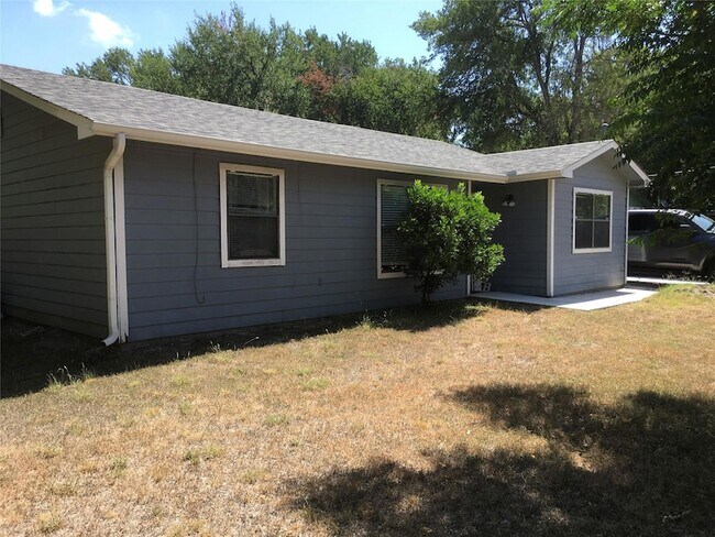 Photo - 298 Lamaloa Ln