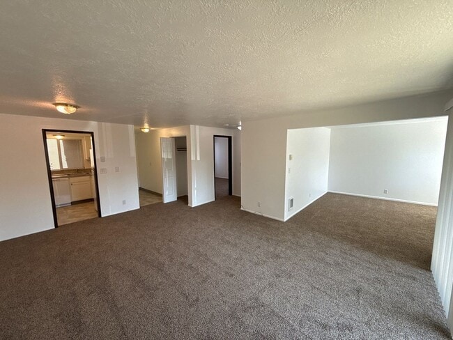 Photo - 1828 Liberty St NE
