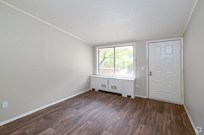 2BR, 2BA - 900SF- Living Room