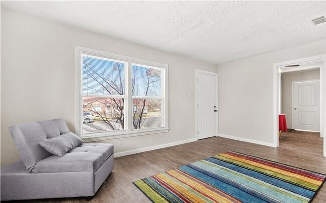 Photo - Updated 4-bedroom 2-bathroom home!  Housing accepted!!