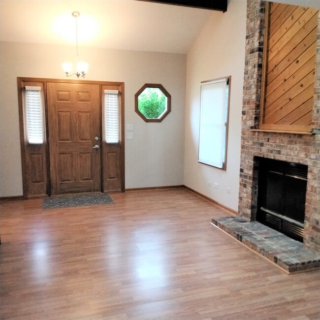 Photo - 9303 Whitehall Ln