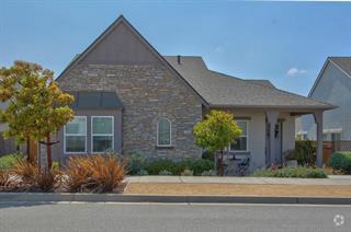 Building Photo - 2966 Bluffs Dr Rental