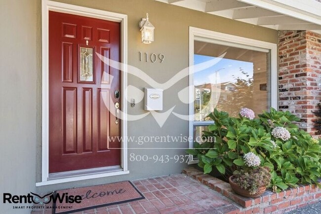Photo - 1109 Ridgewood Dr