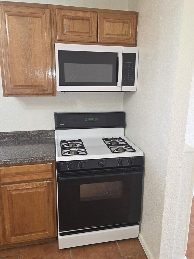 Photo - 10801 Donna Marie Dr