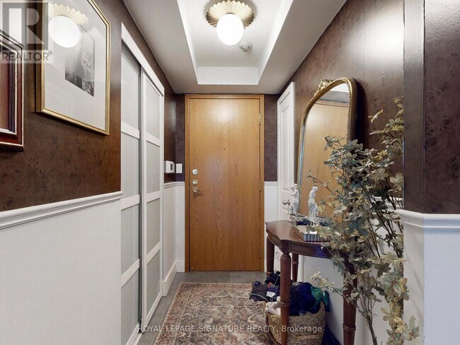 Photo - 18 Hollywood Ave Unit 906