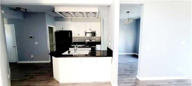 Photo - 1570 Barkley Ln