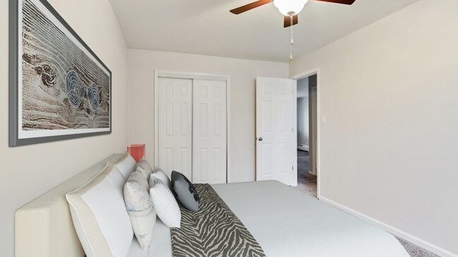 Photo - Sheridan South Apts