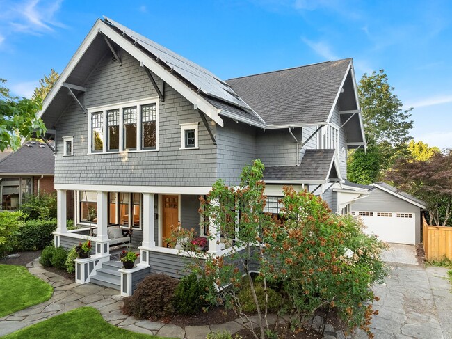 Building Photo - Mt. Baker Home