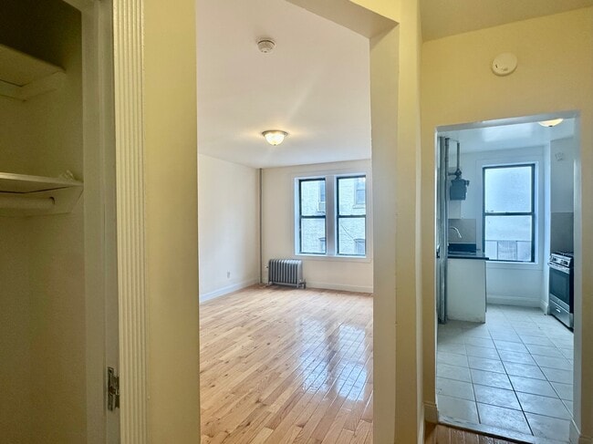 Photo - 709 W 176th St Unit 4F