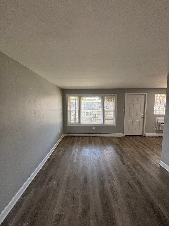2109-2123 W 119th St Unit 2113-5