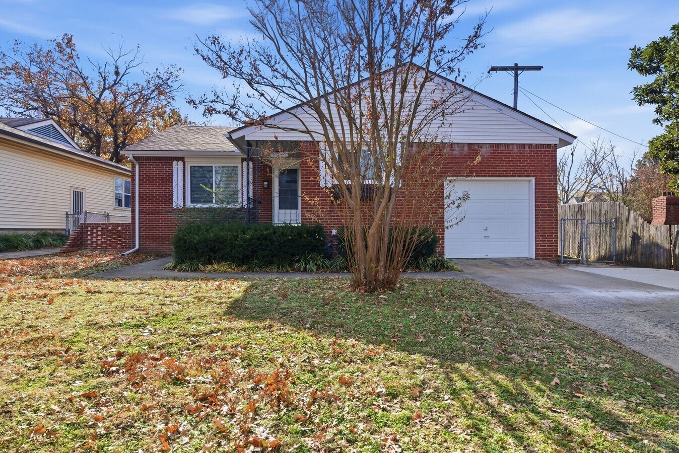 Photo - 3 bed/1 bath remodel within walking distance of Brookside