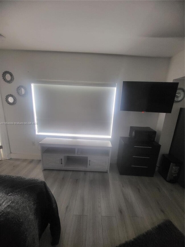 Photo - 4345 NW 203rd St Unidad 2