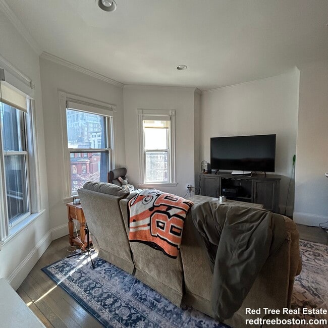 Photo - 225 Newbury St Unit 4f