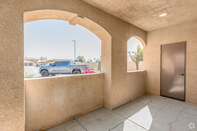 3BR, 2BA - 1,376SF - Patio