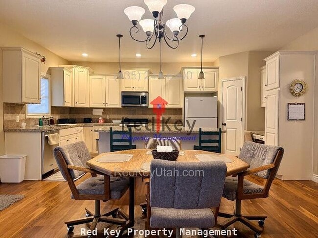 Photo - 739 Elk Meadow Loop