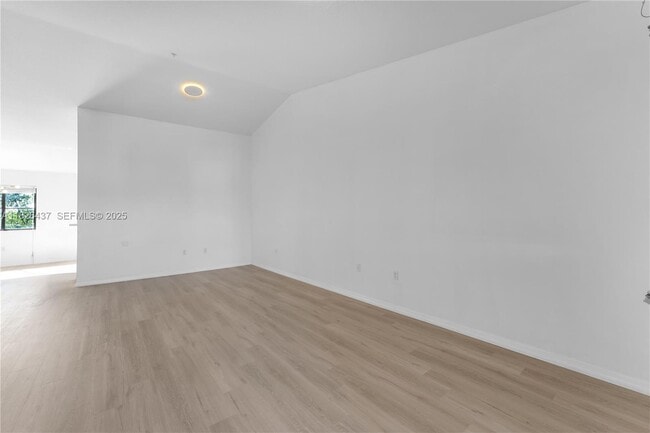 Photo - 22921 SW 88th Pl Unidad 301