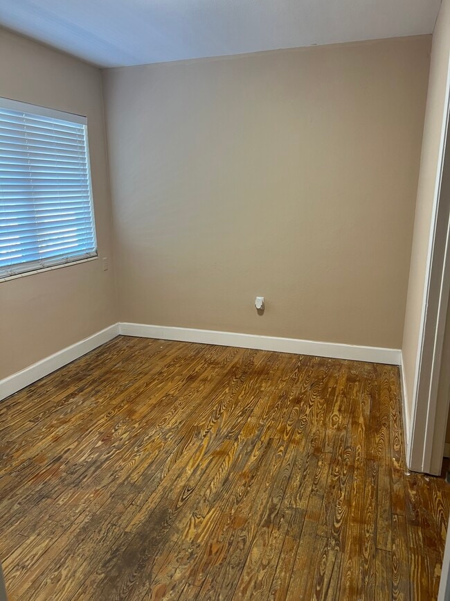 1310 3rd Ave W