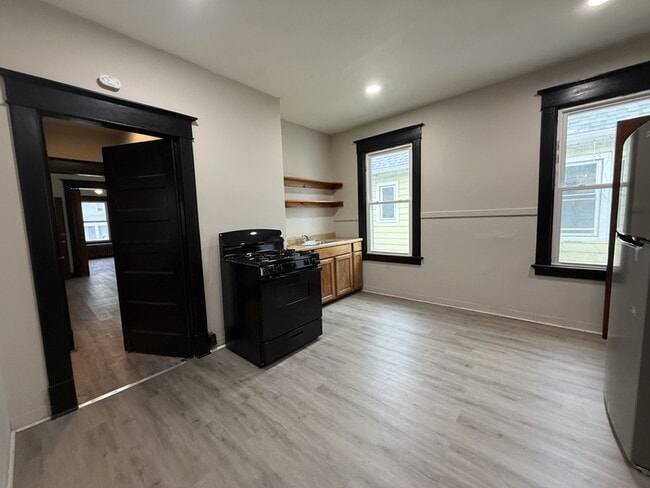 Photo - 34 Besch Ave