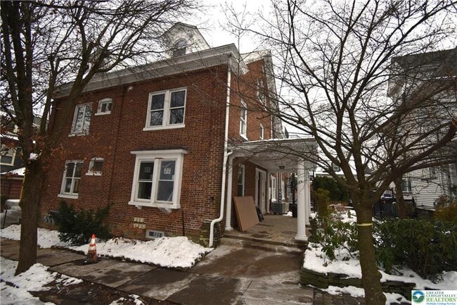 Building Photo - 312 March St Unit 3