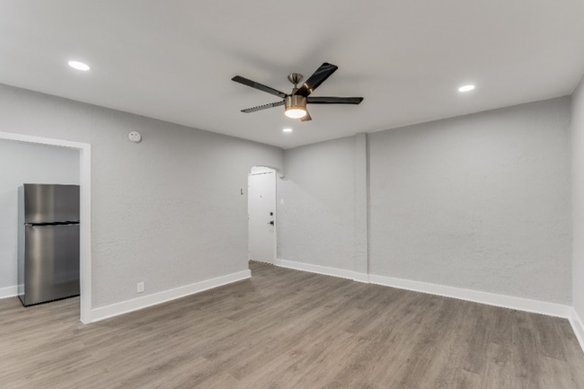 Photo - 49 E Cliveden St Apartment Unit A1