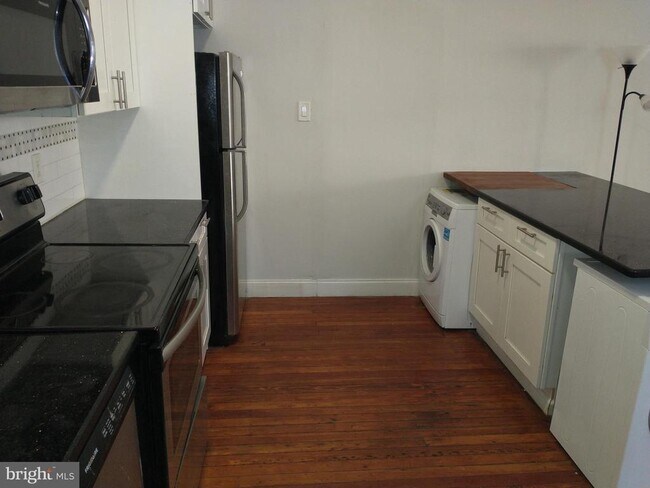 Photo - 6845 Germantown Ave