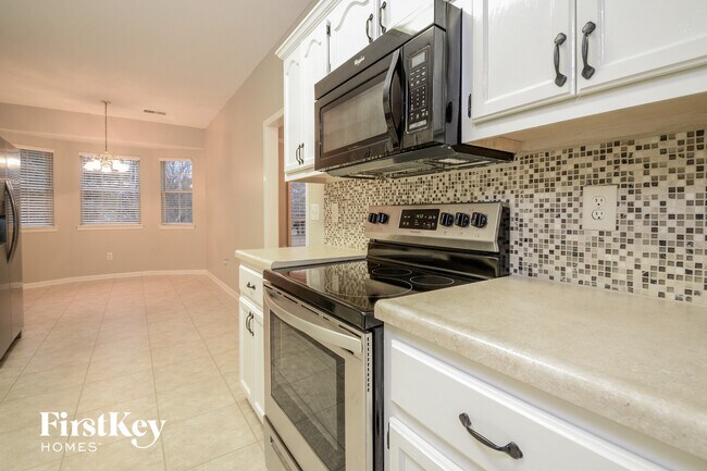 Photo - 5120 Alex Way