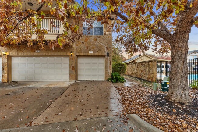 Building Photo - 16100 S Great Oaks Dr Rental