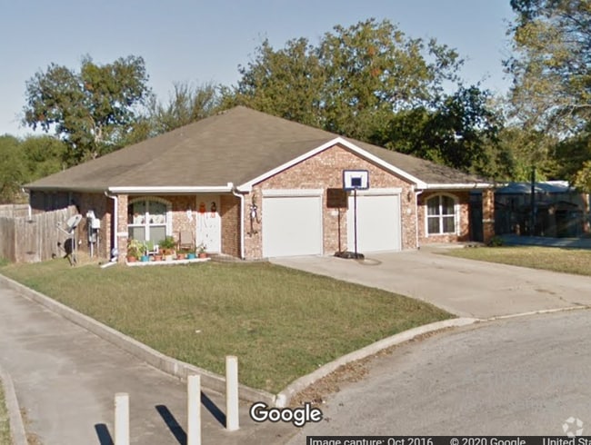 Building Photo - 103 Jeff Gordon Dr Rental